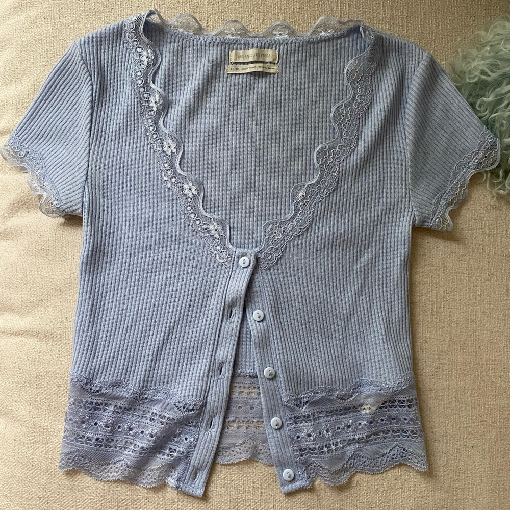 Lacey blue UO shirt